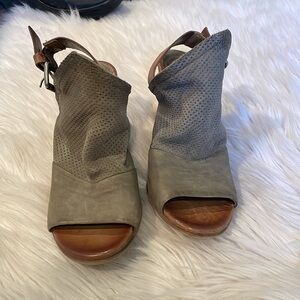 Miz Mooz army green wooden wedge sandal size 36